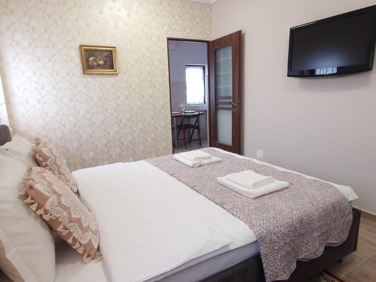 Laroka House Arty And Cosy Studio Universitate Center Bucareste Exterior foto