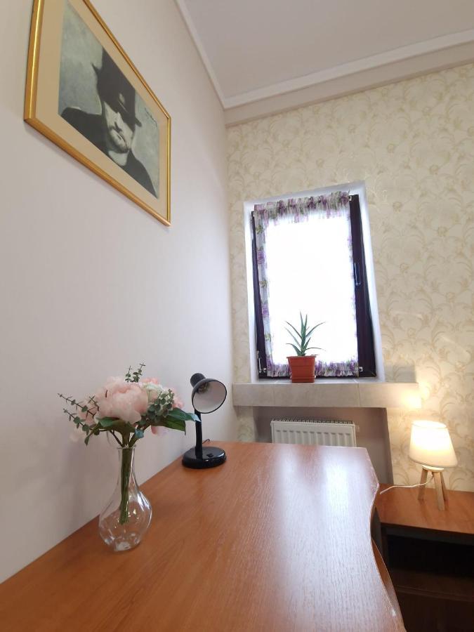 Laroka House Arty And Cosy Studio Universitate Center Bucareste Exterior foto